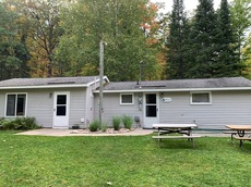Plenty of yard for the kids to play
